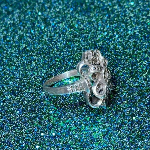 VTG 925 Sterling Silver Marcasite Art Deco Bow Ribbon Ring Approximate Size 8 - Picture 13 of 16